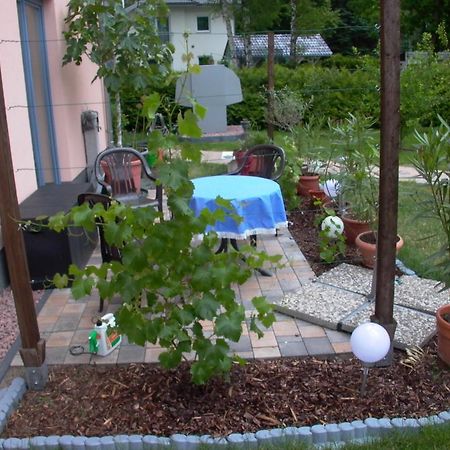 Gaestezimmer Ferienwohnung Villa Alexa, Mit Wallbox Woltersdorf  Εξωτερικό φωτογραφία