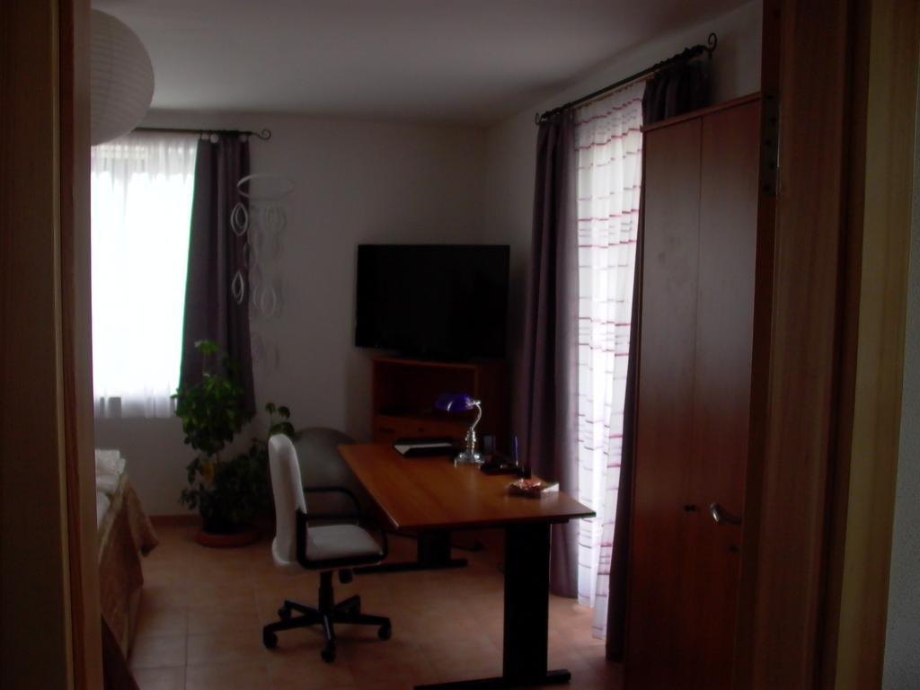 Gaestezimmer Ferienwohnung Villa Alexa, Mit Wallbox Woltersdorf  Εξωτερικό φωτογραφία