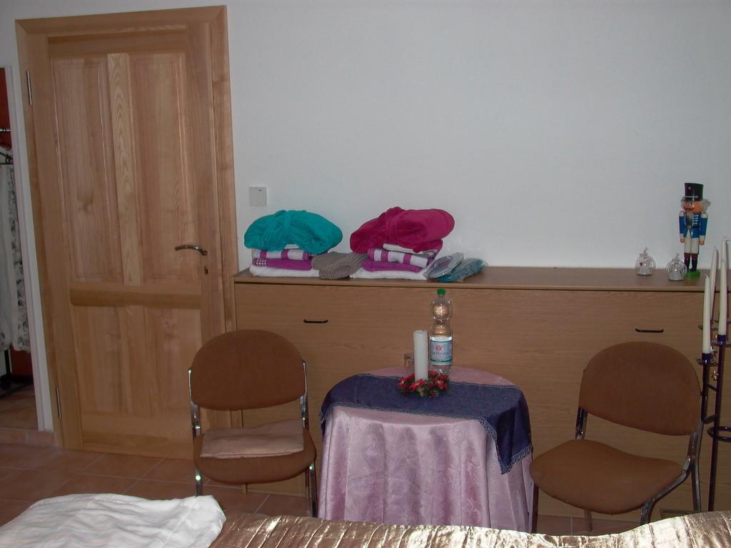 Gaestezimmer Ferienwohnung Villa Alexa, Mit Wallbox Woltersdorf  Εξωτερικό φωτογραφία