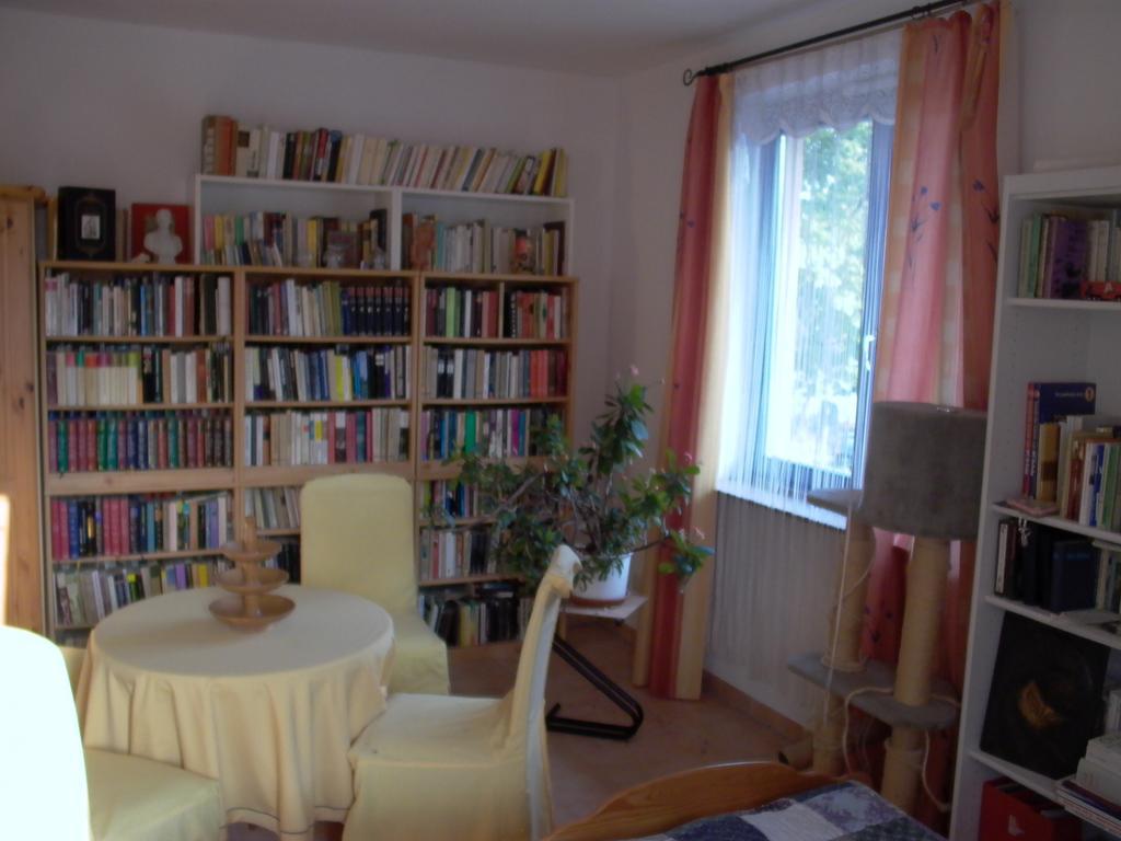 Gaestezimmer Ferienwohnung Villa Alexa, Mit Wallbox Woltersdorf  Δωμάτιο φωτογραφία