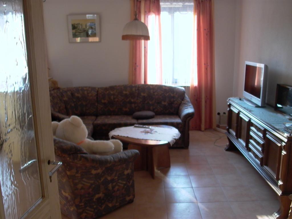 Gaestezimmer Ferienwohnung Villa Alexa, Mit Wallbox Woltersdorf  Δωμάτιο φωτογραφία